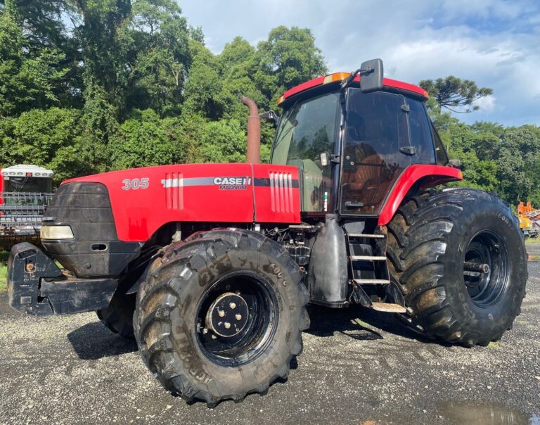 Trator Case – Magnum 305. Fabricação 2004