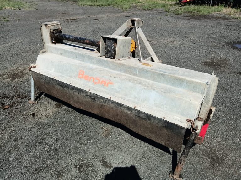 Triturador Para Cama de Aviário – Benpar. Fabricação 2010